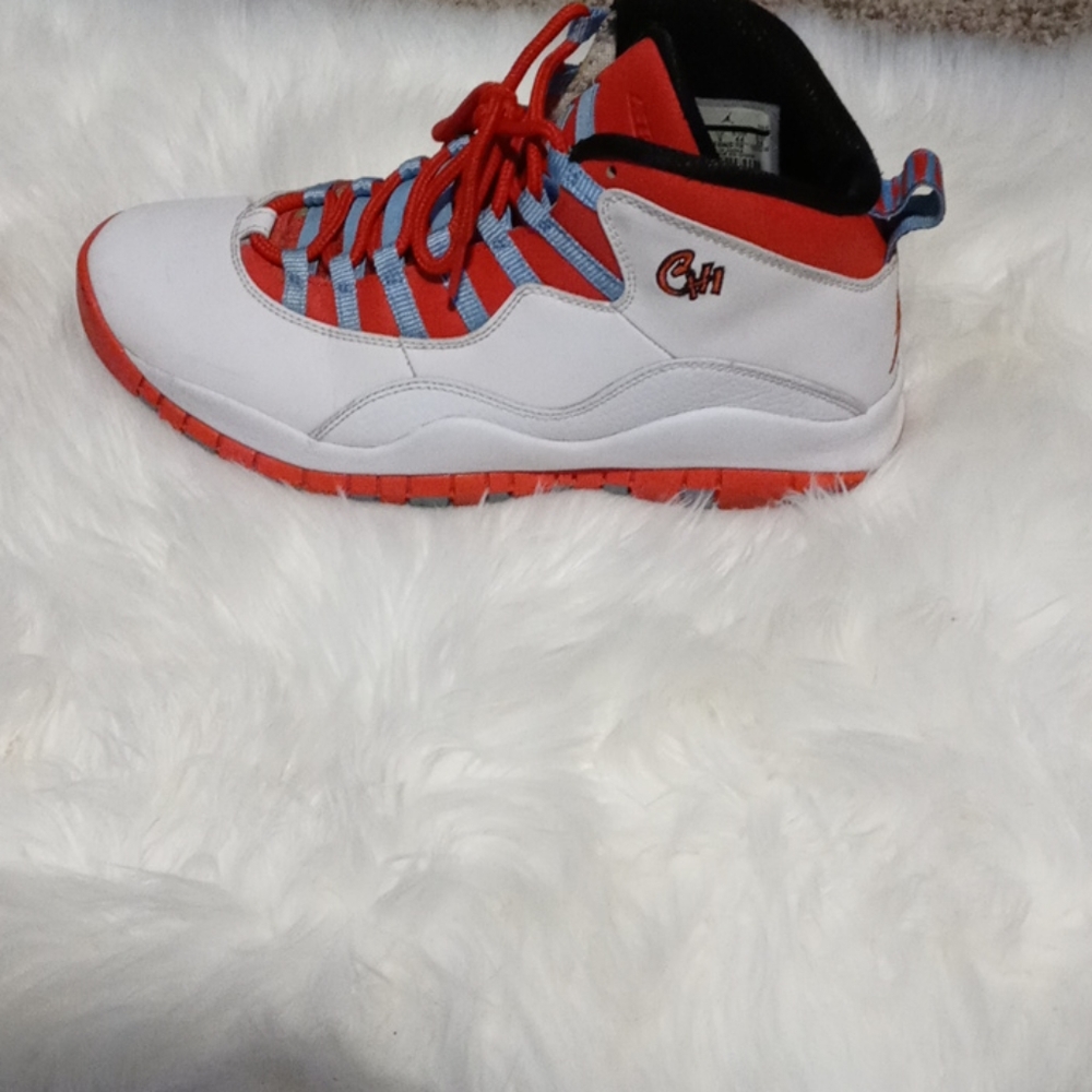 Shoes - Picture 14 of 16